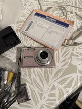 Olympus  FE-340 8.0MP Digital Camera  parts only