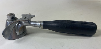 Gilchrist s NEW No. 33 Vintage Ice Cream Scoop Marked Hamilton Beach on Handle