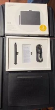 WACOM INTUOS MEDIUM BLUETOOTH GRAPHIC TABLET (BLACK)-USED.
