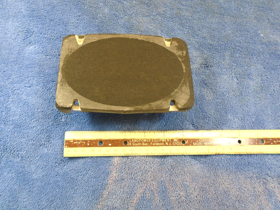 ALTAVOZ DE TABLERO RADIO CHEVELLE MALIBU DELCO 71 72 CHEVROLET IMPALA NOS 73 74 75 76 Foto 2 de 4