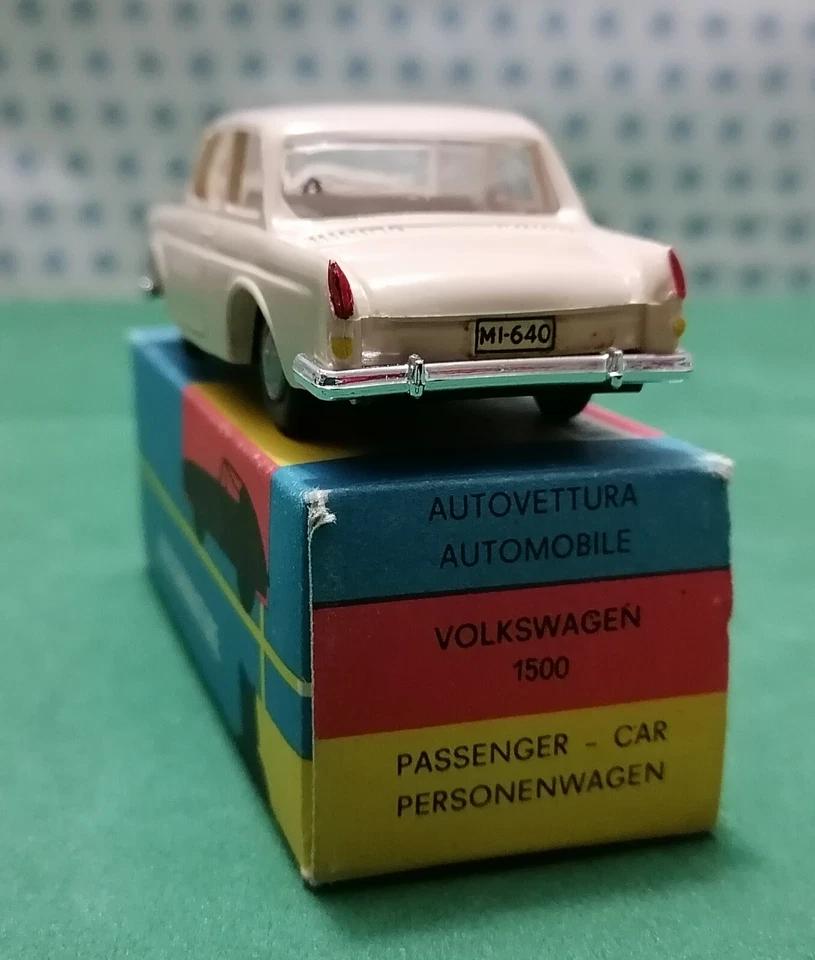 Volkswagen 1500 - винтажный Politoys APS N° 46, сделано в Италии 1963 - Изображение 4 из 4