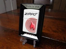 ZIPPO FLAME 3-D TEXTURE PRINT RAISED GRAPHIC COOL ZIPPO LIGHTER MINT IN BOX