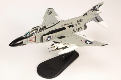 HA19071 Hobby Master F-4J Phantom II 1/72 Model Showtime 106 USN VF-96 Fighting
