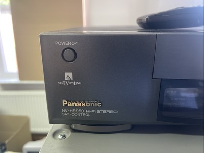 Panasonic NV-HS950 SVHS-Videorecorder - Revidiert, 2J Panasonic NV-HS950 SVHS-Videorecorder - Revidiert, 2J
