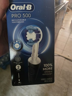 Oral-B Pro 500 Electric Rechargeable Toothbrush with Precision Clean - White