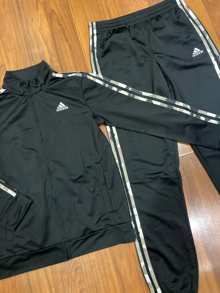Adidas Conjunto Juvenil Niño Chaqueta PANTALONES Chándal Negro 2 piezas Talla 14/16 (L) Nuevo Foto 3 de 4