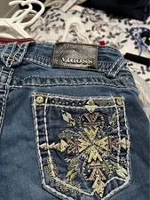 Vigoss Women's the Chelsea Bootcut Jeans, Size 3/4