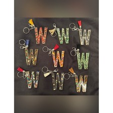 Letter W Glitter Tassel Keychain - Multicolor
