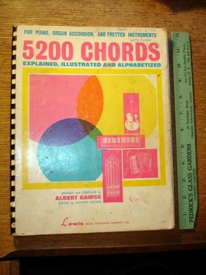 Vtg 1965 Music Book 5200 Chords for Piano Organ Accordion & Fretted Instruments