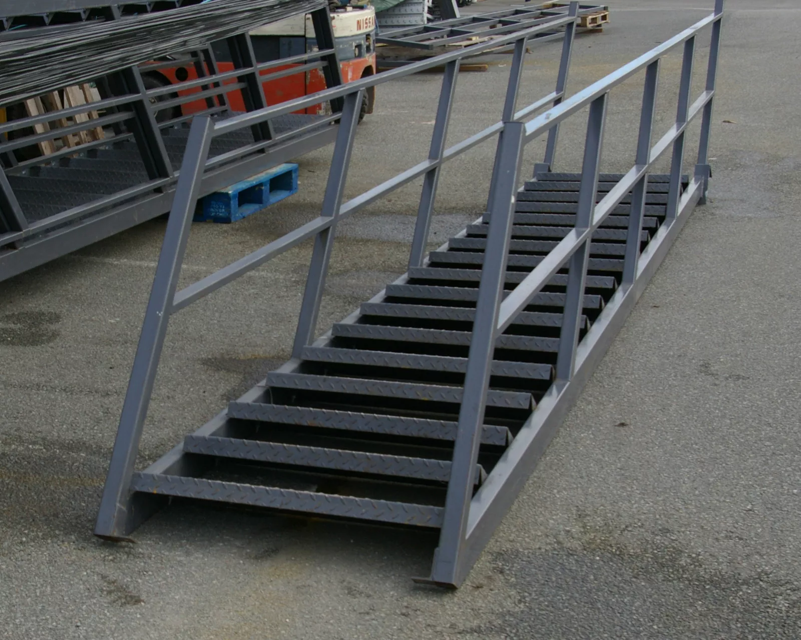 Picture 4 of 6