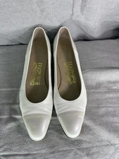 Vintage Salvatore Ferragamo cap toe pumps Made in Florence Italy sz 6.5 AAA
