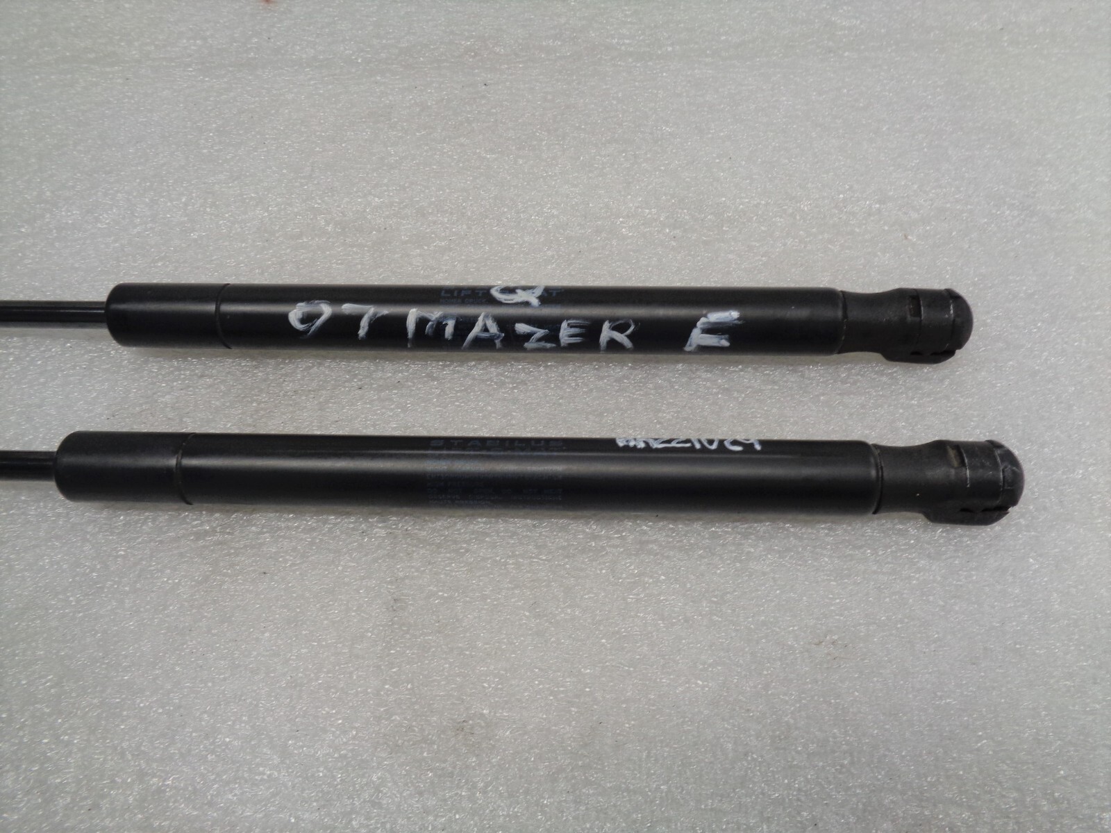 04-08 Maserati Quattroporte Front Hood Lift Support Shock Strut Set OEM AK221024