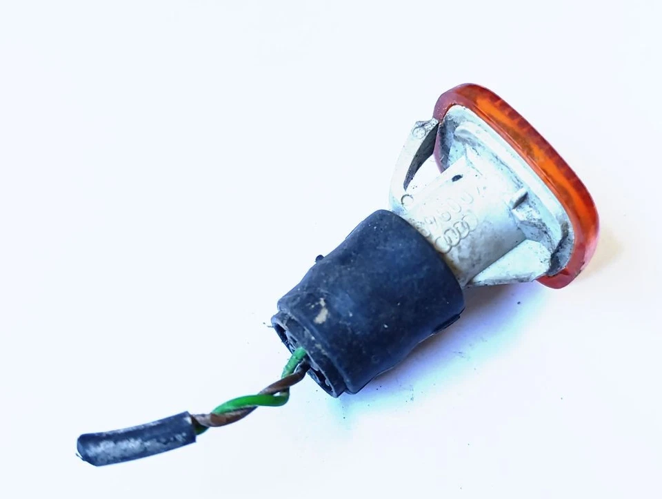 Audi A4 S4 B5 8D 1998 Left Side Indicator 3482 UST121510 - Image 2 of 3