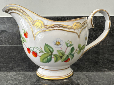 royal worcester sandringham Erdbeer Milchkännchen 1.