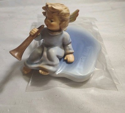 Hummel Figure 2096 Heavenly Time (Fanfarenengel) In Box With COA Great Condition