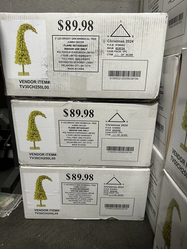 🎄The Grinch Who Stole Christmas Hobby Lobby 3’ Led Bright Whimsical Tree 2024🎄 - Image 4 of 4