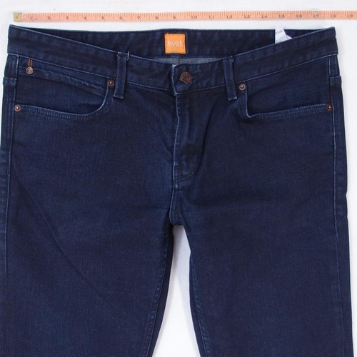 Jean HUGO BOSS DELAWARE Ajusté Straight - Taille W34 L32, 99% Coton, 1% élasthanne - Occasion Très Bon état