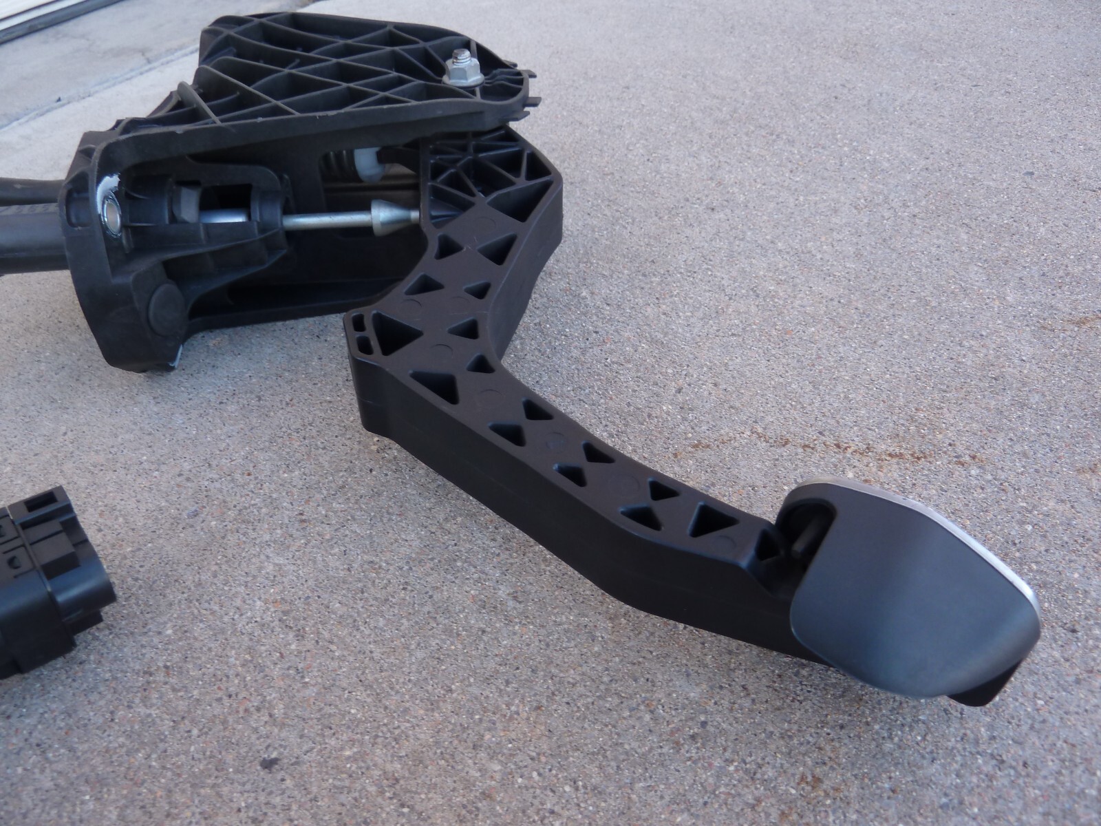 2008-2015 Audi R8 V10 6 Speed MANUAL CLUTCH BRAKE Pedal ASSY LHD Pedals Brackets