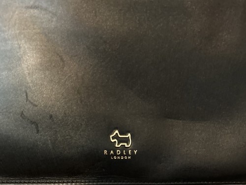 RADLEY LONDON BLACK LEATHER SMALL FLAT CROSSBODY BAG - Picture 2 of 8