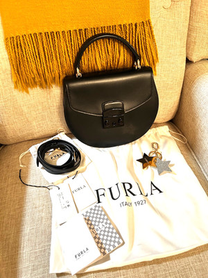 Furla bag metropolis top handle round color black