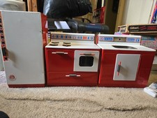 Vintage RAGGEDY ANN DOLL 1970 GABRIEL METAL TOY KITCHEN REFRIGERATOR SINK STOVE