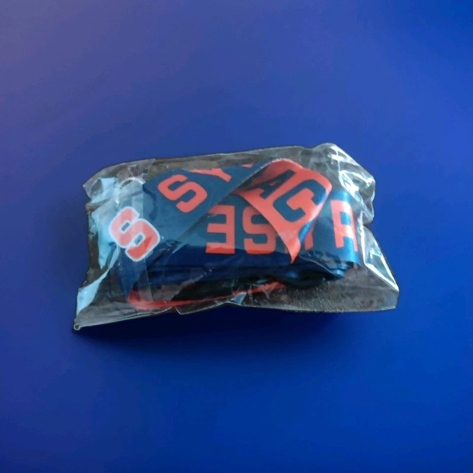 Cordón NCAA con hebilla desmontable Foto 2 de 3