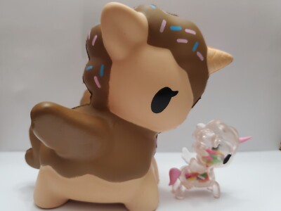 Tokidoki Toki Mochi Donut Unicorno Sprinkly Sprinkles 2'' Figure And Squishy Case
