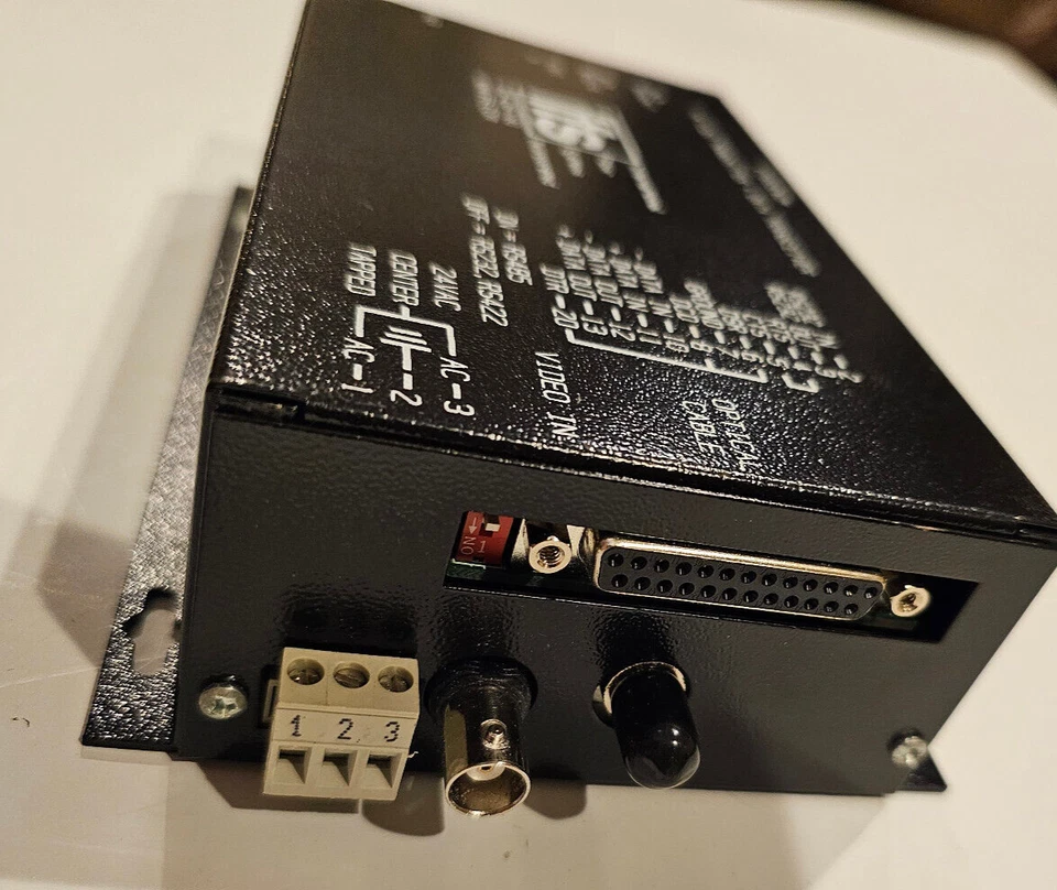 IFS FM Video Transmitter and Data Transceiver VT9930WDM - Image 4 of 4