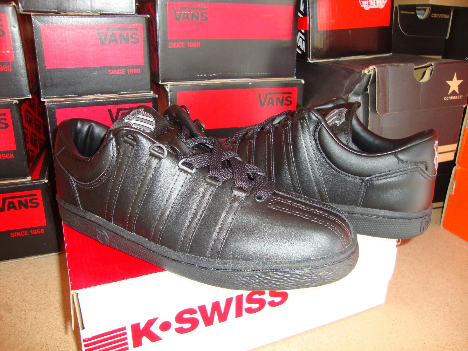 black k swiss classic
