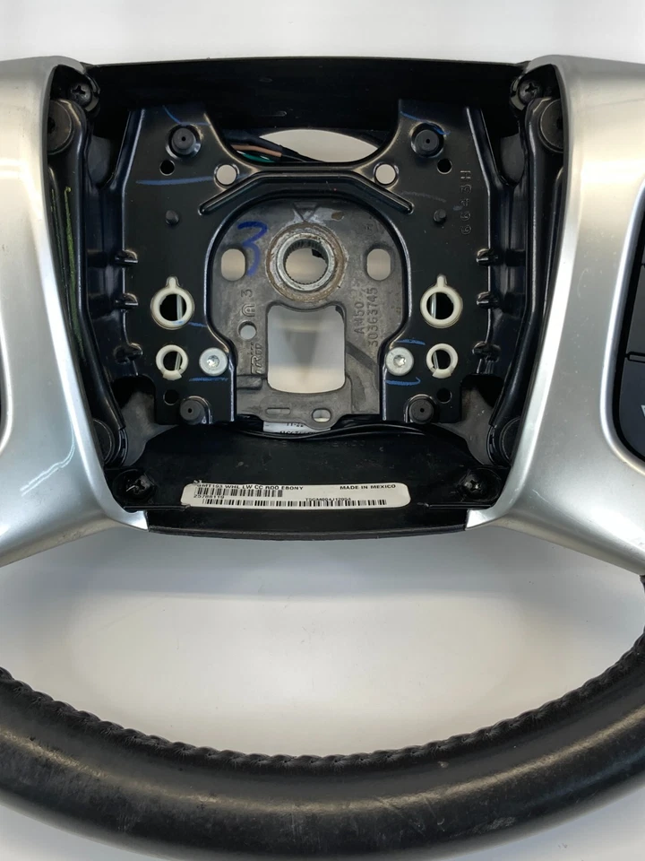 Volante Suzuki XL-7 XL7 2007 2008 2009 con interruptor de control de crucero y audio Foto 3 de 4