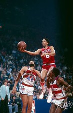 Philadelphia 76Ers Julius Erving Jumps And Shoots 1980 Basketball Photo 1
