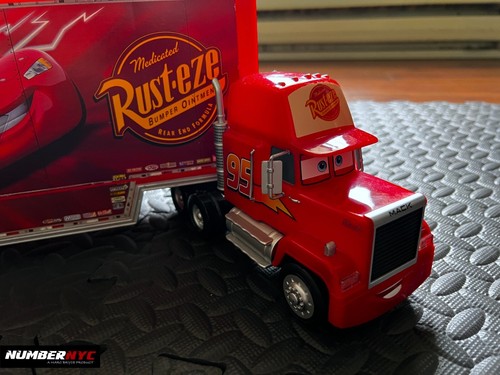 Disney Cars Mack Semi Truck Race Car Hauler Holder Storage Carrying Case W69PE - Picture 5 of 17