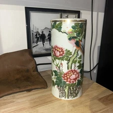 Chinese Antique  Porcelain Brush Pot / Hat stand  Republic 