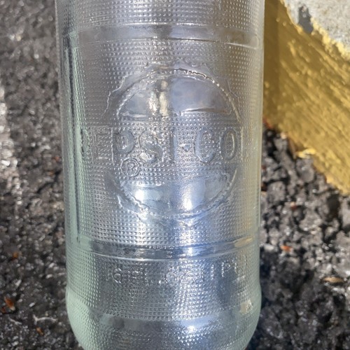Vintage 1978 Embossed 16oz Pepsi Cola Soda Bottle with screw on metal cap - Bild 9 von 16