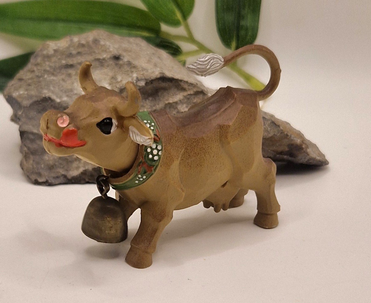Vintage Nodding Cow Figurine Swiss Alpine Souvenir Bobble Head Bell Ornament