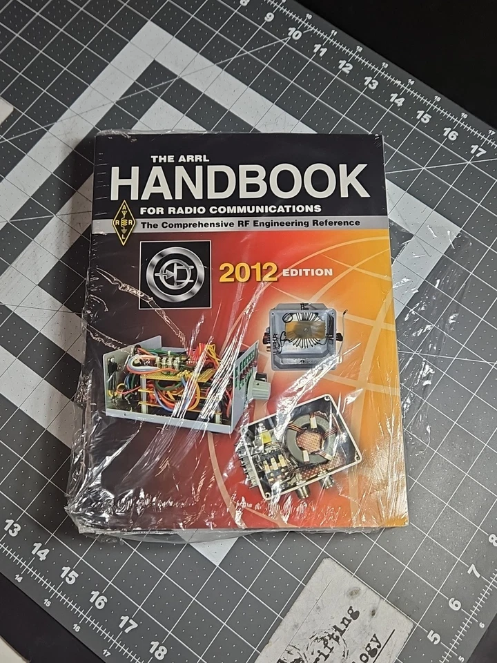 ARRL Handbook for Radio Communications RF Engineering Resource Includes CD 2012 - Image 2 of 4