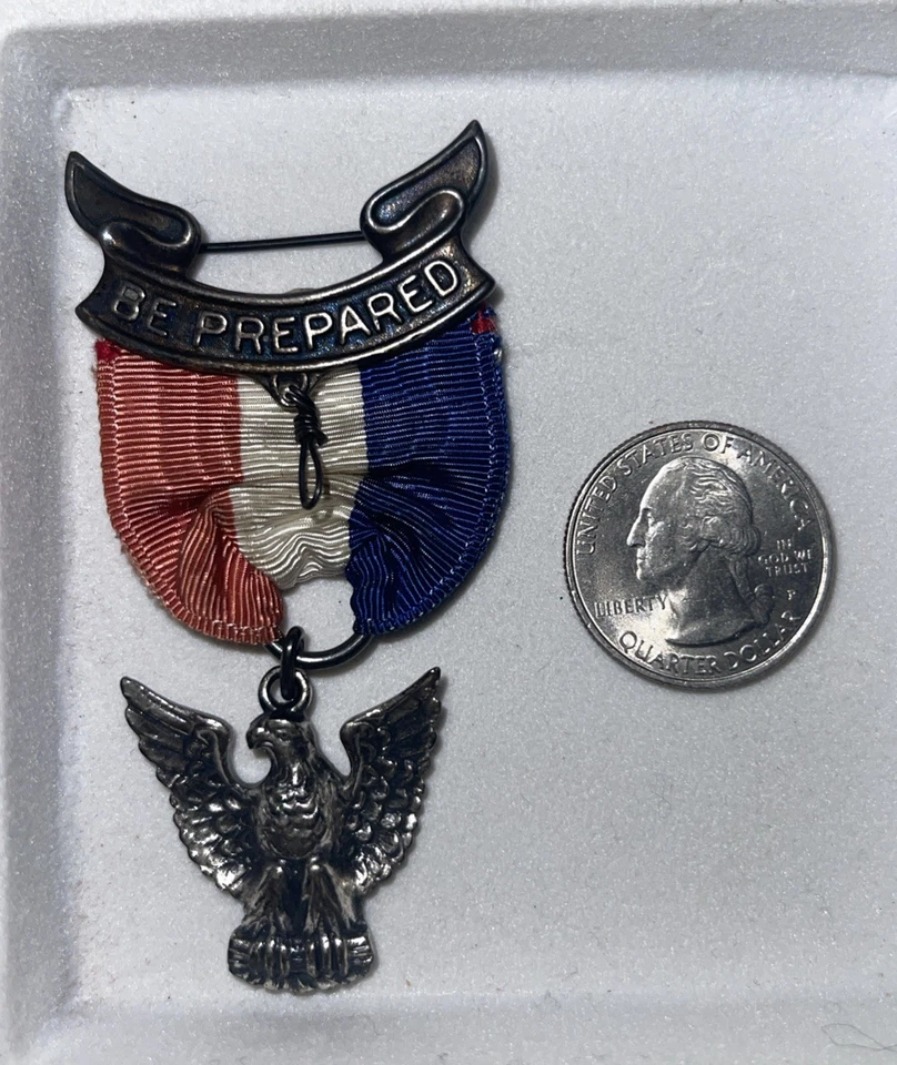 Cinta de prendedor de águila exploradora plateada vintage de Boy Scouts “medalla prepárate” Foto 3 de 3