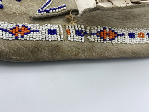 NATIVE AMERICAN BEADED MOCCASINS , Rare Pinwheel Beads , Unknown Age ? - 第 10/16 張圖片