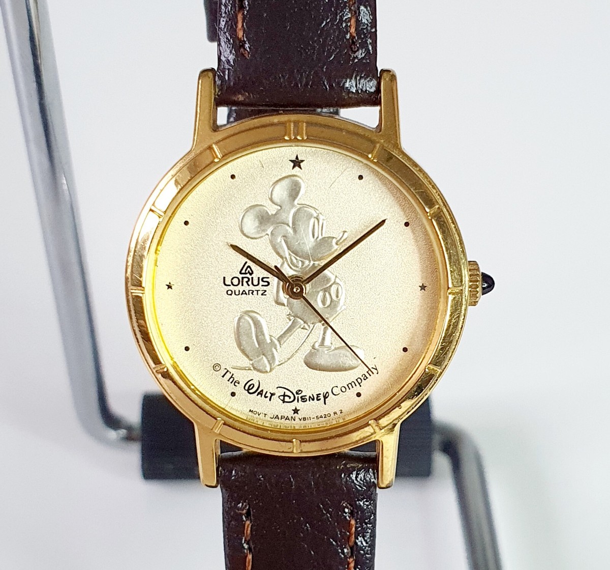 Vintage Lorus Disney Mickey Mouse “Gold Coin Style” Quartz Watch EUC Mickey Mouse & Co Men main image 2