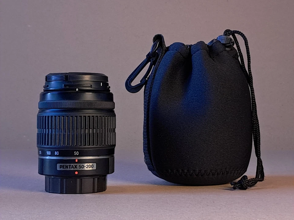 Pentax SMC DA L ED 50-200mm f4 - 5.6 Zoom K-Mount AF APS-C - FR/EU Shipping - Photo 1/4