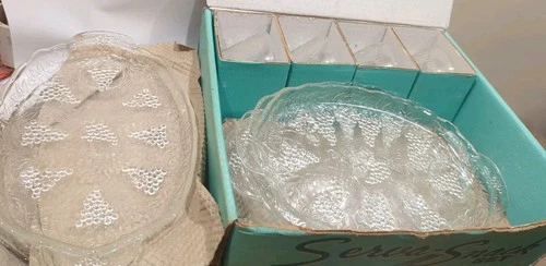 Vintage Anchor Hocking Serva Snack Luncheon Clear Glass Trays & Teacups Grapes