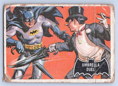 バッドマントランプ 1966 Topps Batman Black Bat/Orange Back - #23 - Umbrella Duel (96