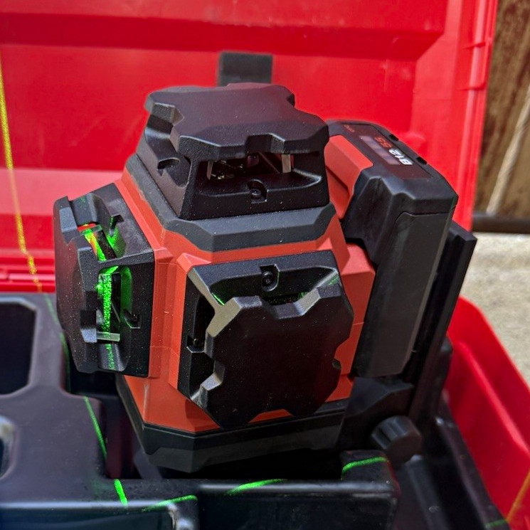 Hilti PM 30-MG 12V Green 3-Beam 131ft Self-Leveling Laser Kit Case