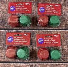 Wilton Christmas Mini Paper Cupcake Liners/Baking Cups Lot of 4 400 Ct. New