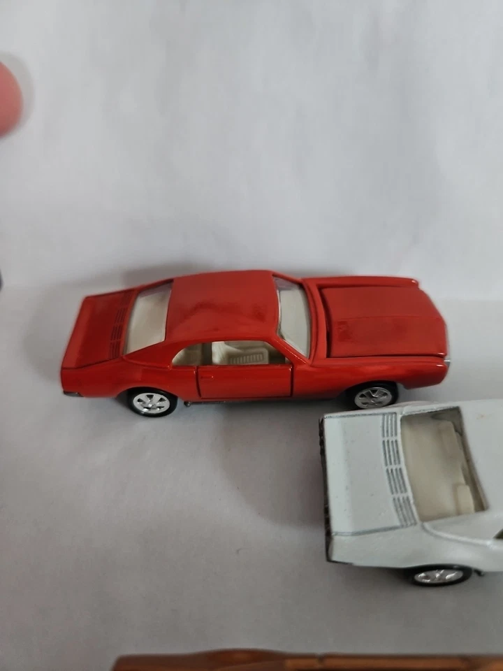 Johnny Lightning Custom Toronado #110 Selling 3 - Image 3 of 4