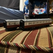 Hornby Thomas & Friends Red Express Coaches From 1985 James Passenger Set Lot2x