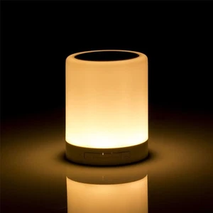 Thumbs Up Wireless Speaker With Colour Changing Touch Lamp LO-SMTOULMP