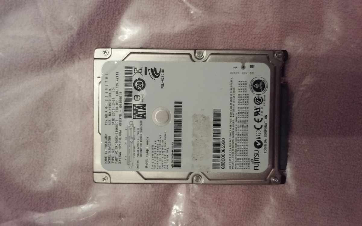 Laptop 320?GB SATAハードドライブFujitsu mja2320bh g2?ca07083