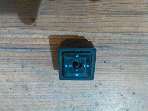 Mitsubishi Galant 1989 Wing mirror control switch (Exterior Mirror #136835-64