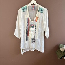 Johnny Was Blouse Womens XS White Rayon Embroidered Scoop Neck Tunic Boho Top